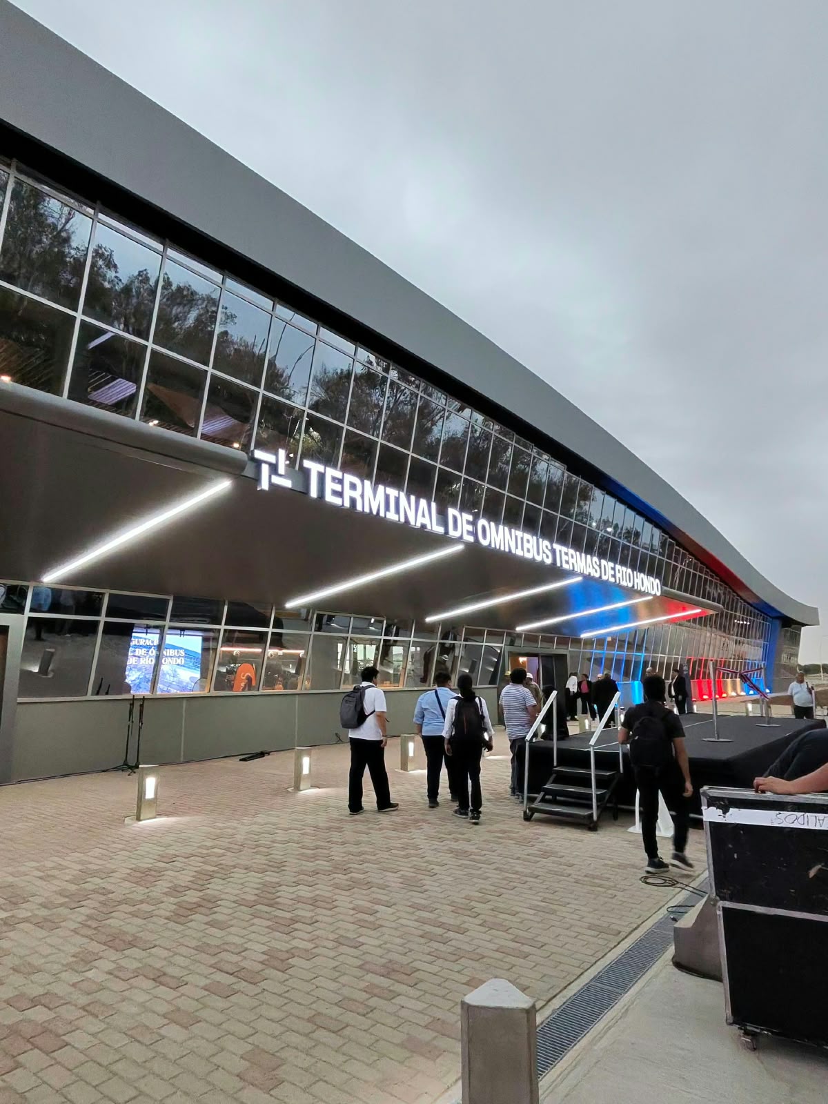 terminal 4.jpg